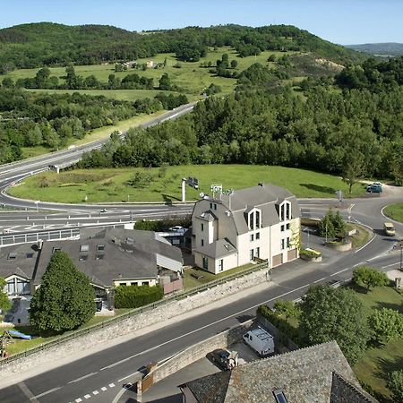 Hotel-Restaurant Le Calice Du Gevaudan - A75 Banassac Екстериор снимка